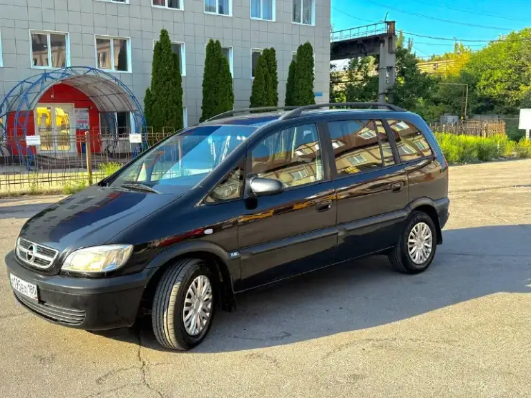 Продаю opel zafira a(опель зафира) 2004 года выпуска рестайлинг.
Родной пробег 238.000
Пригнана с германии в 2020 году, с этого момента 1 собственник. Авто в отличном состояние. Узаконенное гбо 4 поколения
Обслуженный мотор 1.6 работает прекрасно, коробка также в отличном состояние, ходовая часть в идеале
Кузов авто не гнилой!пороги, арки целые!
Более подробно расскажу по телефону
Юридически чистый автомобиль
510.000
Донецк
+79495097888 - фотография - 2