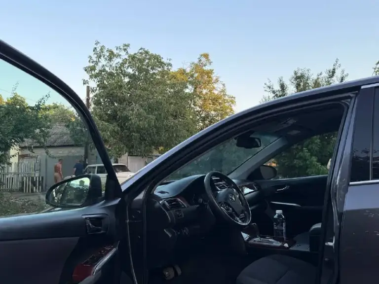 В продаже
Toyota camry
Год выпуска 2013
Авто в идеальном состоянии
Всегда был вовремя обслужен
Для подтверждения информации
Имеется сервисная книжка
Кузов в идеальном состоянии
Все стёкла зовадские
Мотор коробка работает идеально
Автомобиль весь обслужен
Стоит самый надежный мотор
2.5
Ходовая часть как новая
Два комплекта колёс
Родной пробег
198 Тсч

В богатой комплектации
Шикарный салон
Камера заднего вида
Двух зонный климат контроль
Круиз контроль
Подогрев сидений
Два ключа
Два комплекта резины

Документы в полном порядке
Полное переоформление
В мрэо

Цена за данный автомобиль

1 465 000 Торг разумный

Все остальные вопросы
По телефону
+79496358178 - фотография - 6
