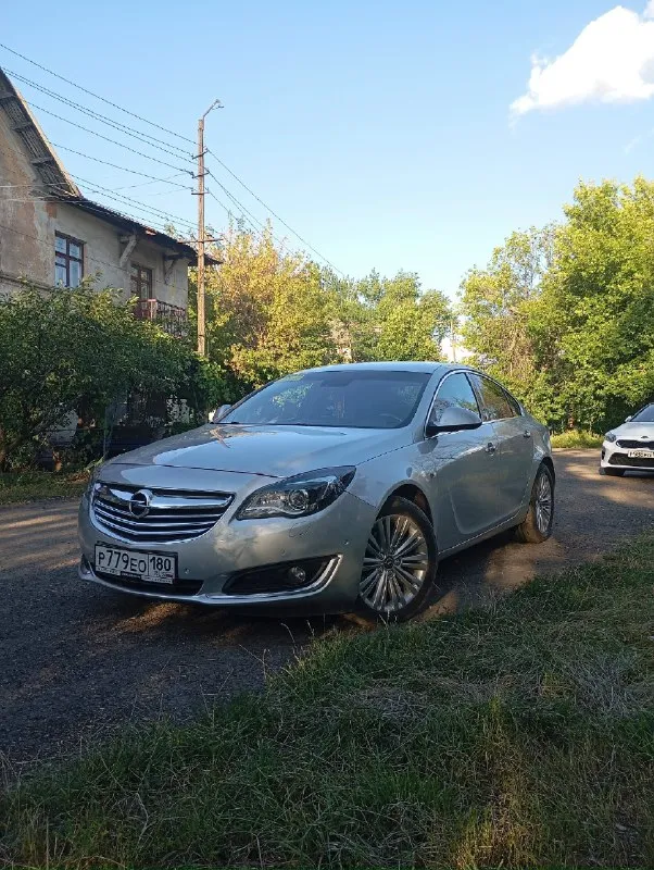 Opel инсигния 13г.1.6 т. Коробка автомат айсин, состояние хорошее, двух зонный климат, память вод. Сидения, подогрев, сидений и руля, вентиляция сидений, магнитола штатная, сенсорная с камерой заднего вида и навигатором кнопка старт-стоп, без ключевой доступ 4х дверей, резина новая, зима новая в подарок, акум новый, ремень ролики помпа новые, генератор перебран, салон как новый, кожа не затертая, кузов в идеале. Цена1,200000₽т. +79494793200
📞 Звоните: +7(949)4793200 - фотография - 1