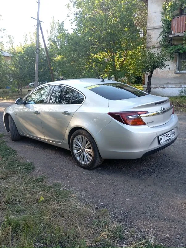 Opel инсигния 13г.1.6 т. Коробка автомат айсин, состояние хорошее, двух зонный климат, память вод. Сидения, подогрев, сидений и руля, вентиляция сидений, магнитола штатная, сенсорная с камерой заднего вида и навигатором кнопка старт-стоп, без ключевой доступ 4х дверей, резина новая, зима новая в подарок, акум новый, ремень ролики помпа новые, генератор перебран, салон как новый, кожа не затертая, кузов в идеале. Цена1,200000₽т. +79494793200
📞 Звоните: +7(949)4793200 - фотография - 10