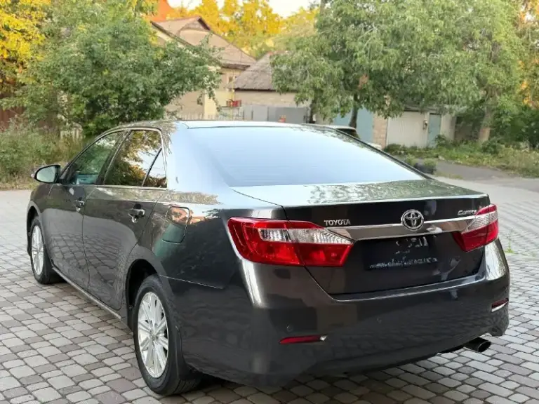 В продаже
Toyota camry
Год выпуска 2013
Авто в идеальном состоянии
Всегда был вовремя обслужен
Для подтверждения информации
Имеется сервисная книжка
Кузов в идеальном состоянии
Все стёкла зовадские
Мотор коробка работает идеально
Автомобиль весь обслужен
Стоит самый надежный мотор
2.5
Ходовая часть как новая
Два комплекта колёс
Родной пробег
198 Тсч

В богатой комплектации
Шикарный салон
Камера заднего вида
Двух зонный климат контроль
Круиз контроль
Подогрев сидений
Два ключа

Документы в полном порядке
Полное переоформление
В мрэо

Цена за данный автомобиль

1 470 000 Торг разумный

Все остальные вопросы
По телефону
+79496358178 - фотография - 5