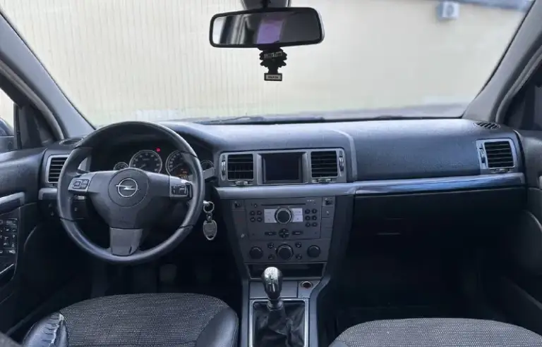 Цена 2️⃣9️⃣9️⃣.9️⃣9️⃣9️⃣тыс. Рублей срочно срочно срочно opel vectra c 2007год. 1.8 еко-тек. Кпп механика авто в нормальном рабочем состоянии. Мотор работает хорошо не дымит не троит. Ходовая новая все мягко и комфортно. Комплектация opc 2х-зонный климат контроль холодит и греет отлично. Датчики света и дождя, парк-троник, круиз-контроль, мульти-руль,4эл. Стклоподьемника, подогрев сидений, салон комбинированная кожа, литые диски. Ксенонавые фары. Документы в полном порядке. Юредически чистая штрафов, запретов, ограничений нет. Осмотр донецк. +7 9490350845 +7 918 513 6926 телеграмм
📞 Звоните: +7(949)0350845 - фотография - 10