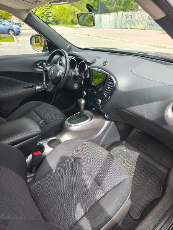 Nissan juke 2012 год
Двигатель 1.6
- Вариатор
Пробег 110 тыс. Км.
Автомобиль в отличном состоянии.
Оригинальное остекление, включая лобовое.
В хорошей комплектации: климат контроль, обогрев передних сидений, круиз контроль, abs, магнитола teyes с камерой заднего вида, airbag, передние и задние парктроники выведены на магнитолу, сигнализация.
1.1 Млн. Руб
+79591253516
📞 Звоните: +7(959)1253516 - фотография - 10
