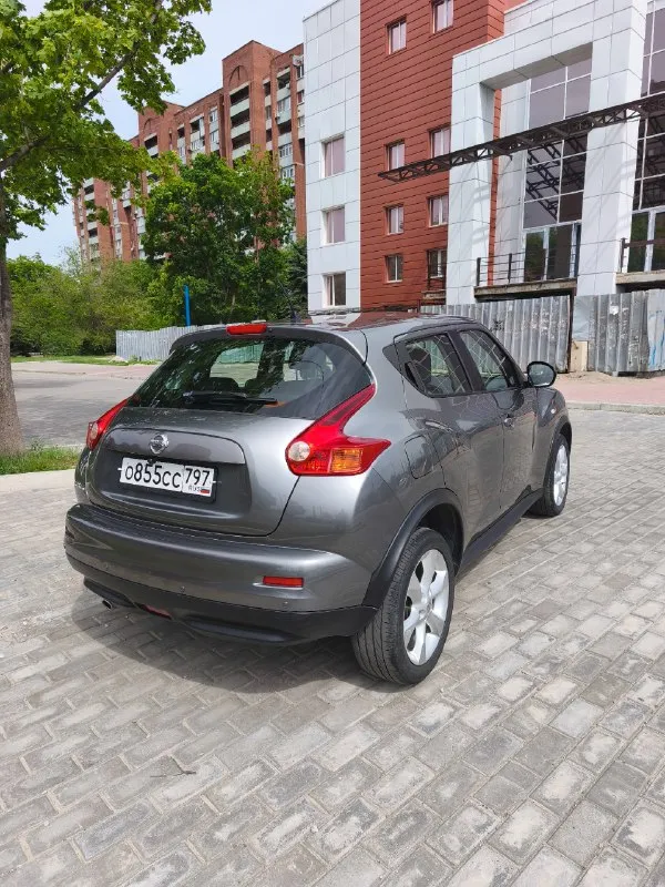 Nissan juke 2012 год
Двигатель 1.6
- Вариатор
Пробег 110 тыс. Км.
Автомобиль в отличном состоянии.
Оригинальное остекление, включая лобовое.
В хорошей комплектации: климат контроль, обогрев передних сидений, круиз контроль, abs, магнитола teyes с камерой заднего вида, airbag, передние и задние парктроники выведены на магнитолу, сигнализация.
1.1 Млн. Руб
+79591253516
📞 Звоните: +7(959)1253516 - фотография - 6