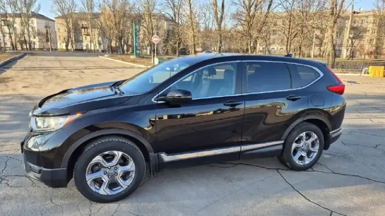 Honda cr v 2020 года - exl, продажа в сша 11.12.2020 подтвержденная документом,1.5 л. , полный привод, пробег 63900 км. Оригинал! Привезена для личного пользования, полнлстью растаможена, первая регистрация в рф. Не бит ( заменен передний бампер, безопасность целая) не крашен, состояние отличное! Установлена защита картера, капот фары в бронепленке, 4000 км. Назад было проведено полное то ( замена масла в вариаторе, заднем редукторе, регулировка клапанов, замена масла в двигателе, масло менял каждые 7000 км. 0 w 20). 2600000 руб. Торг +79493718174 владимир
📞 Звоните: +7(949)3718174 - фотография - 2
