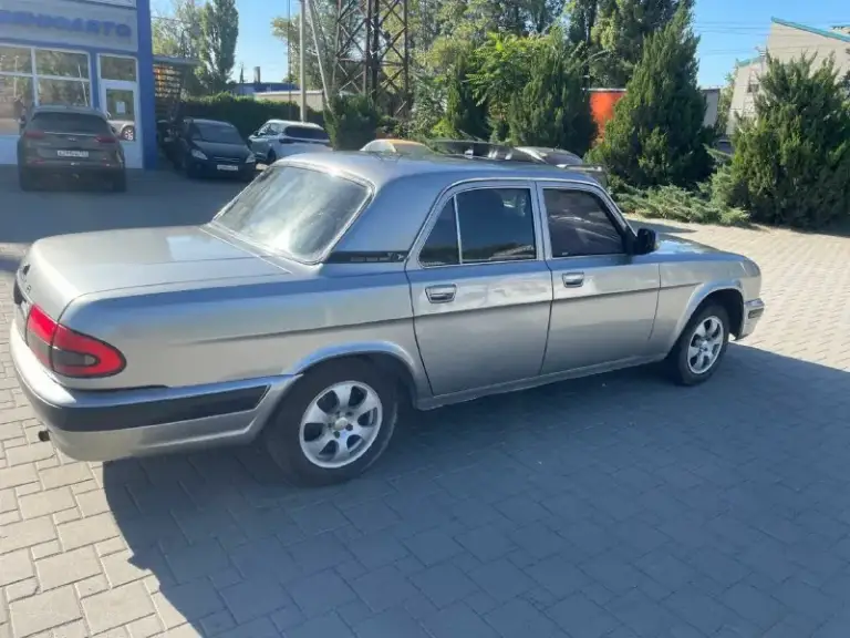 В продаже волга 31105.двигатель 405 после капиталки, едет бодро масло не ест. Коробка на 4 не гудит не воет. Кузов полностью после покраски блестит сияет. Пороги живые и нанесена антикоррозийная обработка. Дно живое, поддамкратники на месте. Салон чистый аккуратный. Установлено гбо. Установлен люк, не течет. Электростеклоподъемники все 4, по электрике все работает, диски всмпо, резина зимняя липучка еще в хорошем состоянии. 430000.торг
+79490136854
Тг: @danielkas - фотография - 4