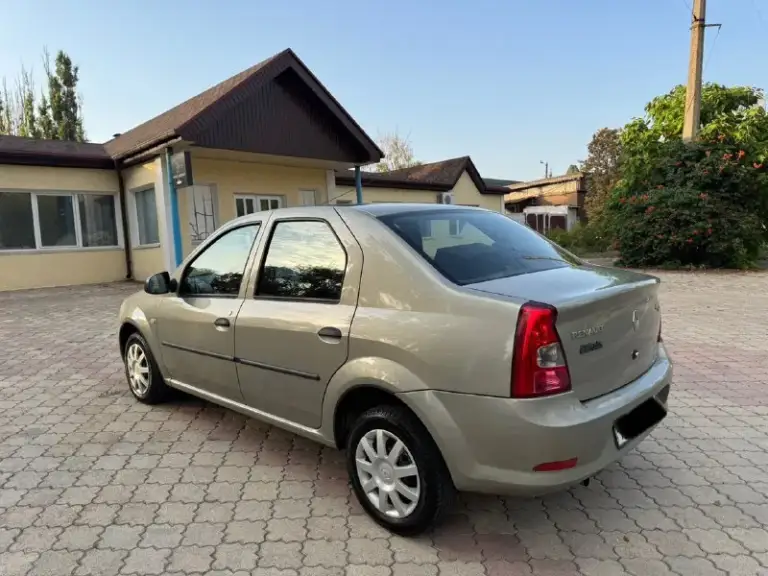 Автор: [ продам renault логан 2011 года 2 хозяина, родной пробег 105 тыс. Мотор 16 клапанный, объём 1.6 коробка, подвеска в отличном состоянии, машина полностью обслужена не требует не каких вложений ! Кондиционер, стеклоподъемники, 2 ключа, сигнализация, гидроусилитель руля, abs, сервисные книжки, с документами полный порядок осмотр харцызск ✅цена 615 000 тысяч рублей торг 📲телефон: +7 949 850 13 37 whatsapp, telegram: +7 985 317 50 45
📞 Звоните: +7(949)8501337 - фотография - 3