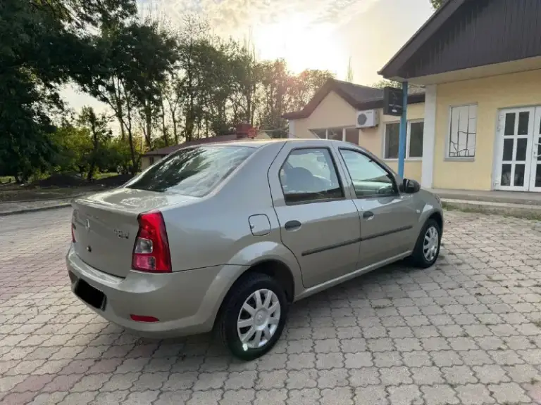 Автор: [ продам renault логан 2011 года 2 хозяина, родной пробег 105 тыс. Мотор 16 клапанный, объём 1.6 коробка, подвеска в отличном состоянии, машина полностью обслужена не требует не каких вложений ! Кондиционер, стеклоподъемники, 2 ключа, сигнализация, гидроусилитель руля, abs, сервисные книжки, с документами полный порядок осмотр харцызск ✅цена 615 000 тысяч рублей торг 📲телефон: +7 949 850 13 37 whatsapp, telegram: +7 985 317 50 45
📞 Звоните: +7(949)8501337 - фотография - 4