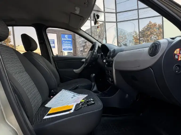 Автор: [ продам renault логан 2011 года 2 хозяина, родной пробег 105 тыс. Мотор 16 клапанный, объём 1.6 коробка, подвеска в отличном состоянии, машина полностью обслужена не требует не каких вложений ! Кондиционер, стеклоподъемники, 2 ключа, сигнализация, гидроусилитель руля, abs, сервисные книжки, с документами полный порядок осмотр харцызск ✅цена 615 000 тысяч рублей торг 📲телефон: +7 949 850 13 37 whatsapp, telegram: +7 985 317 50 45
📞 Звоните: +7(949)8501337 - фотография - 7