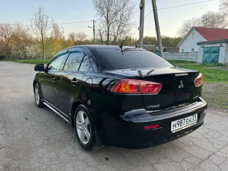 Продам mitsubishi lancer x 1.8 2008 год.
1 Владелец с салона !
Машина в родном окрасе ( из окраса : косметический окрас левого крыла, правое новое )
С документами полный порядок ! ( кредитов, штрафов, залогов нет )
Обслуживалась только у официального дилера !
По машине очень много вложено и сделано - неделю назад поставил новый двигатель ( в отличном состоянии 80т пробега ), новый масляный насос, сразу поставил новый комплект грм ( цепи, натяжители и так далее )
Машина всегда обслуживалась качественно и вовремя.
Автозапуск с ключа.
Стоит хорошая музыка с блютузом.
Коробка работают идеально без нареканий !
Осмотр донецк. Цена : 800 000. Торг !
+79494914212 - фотография - 3