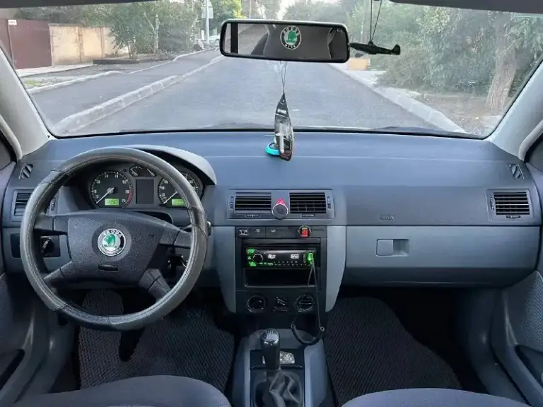 Продам автомобиль, skoda фабия,1.4 16 кл, с кондиционером, 2004 год, 1 владелец, родной пробег 141 тыс, км. Сервисная книжка, два ключа, автомобиль в дтп не участвовал, вложений не требует вообще, двигатель коробка в идеале, по ходовой части всё отлично, кондиционер дует, отдам комплект зимней резины на дисках, качественная музыка, установлено 4 поколения с документами полный порядок. Всем удачных продаж и покупок. Цена 465 000 рублей. Рассмотрю обмен. +79497527174 +79495528834
📞 Звоните: +7(949)7527174 - фотография - 6