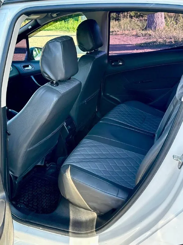 Продам peugeot 308, 1.6 мт, 2009 год, 178.000 км
Машина полностью обслужена, вложений никаких не требует, масла фильтра поменяны
Ходовая взбитая, без проблем
Коробка идеал, механика
Двигатель 1.6 масло не берёт, не дымит, не троит, работает ровно
Кузов без дтп, вид красивый, без косяков
R15 диски на свежей летней резине
Салон опрятный, чистый и ухоженный, без посторонних запахов
Продажа от хозяина, документы в полном порядке, готовы к продажи
Осмотр г. Свердловск
Цена : 420000 рублей + торг реальному покупателю возле капота
Звонить : +79595720880
📞 Звоните: +7(959)5720880 - фотография - 8