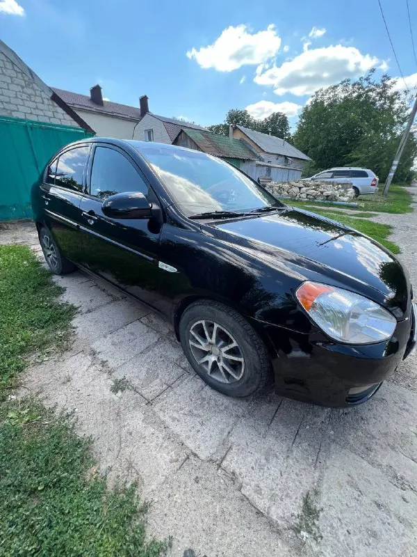 Hyundai accent (verna) 2008 г автомат
Продам акцент(украинка) 2 хозяин с салона, обслужена полностью!
2 Комплекта резины-лето и зима(новая на шипе с пробегом 2к)
Эур новый (кто знает у них болячка)
Рейка перебрана
Стойки, опорные, сайлент блоки новые
Тормоза перебраны, диски, колодки, жидкость
Масло в поменяно с фильтром
Система охлаждения жидкости новые
Салон не затерт, всю жизнь в чехлах!под ними новье! Пройдена качественная дорогая химчистка
Максимальная комплектация:
Электрика вся
Подогрев сидений передних
1.6
Климат контроль
Все электро стеклоподъемники
Цена 500
P. S
Продажа не срочная
+79591675852 ( Whatsapp, telegram)
+79281897976
📞 Звоните: +7(959)1675852 - фотография - 3