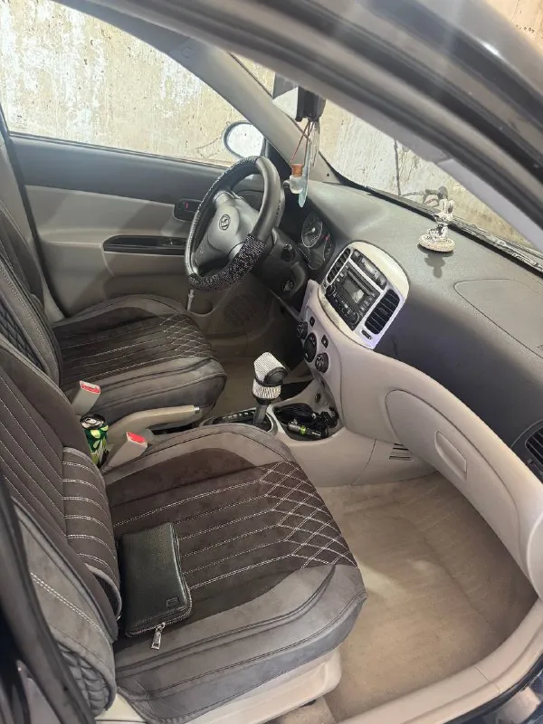 Hyundai accent (verna) 2008 г автомат
Продам акцент(украинка) 2 хозяин с салона, обслужена полностью!
2 Комплекта резины-лето и зима(новая на шипе с пробегом 2к)
Эур новый (кто знает у них болячка)
Рейка перебрана
Стойки, опорные, сайлент блоки новые
Тормоза перебраны, диски, колодки, жидкость
Масло в поменяно с фильтром
Система охлаждения жидкости новые
Салон не затерт, всю жизнь в чехлах!под ними новье! Пройдена качественная дорогая химчистка
Максимальная комплектация:
Электрика вся
Подогрев сидений передних
1.6
Климат контроль
Все электро стеклоподъемники
Цена 500
P. S
Продажа не срочная
+79591675852 ( Whatsapp, telegram)
+79281897976
📞 Звоните: +7(959)1675852 - фотография - 6