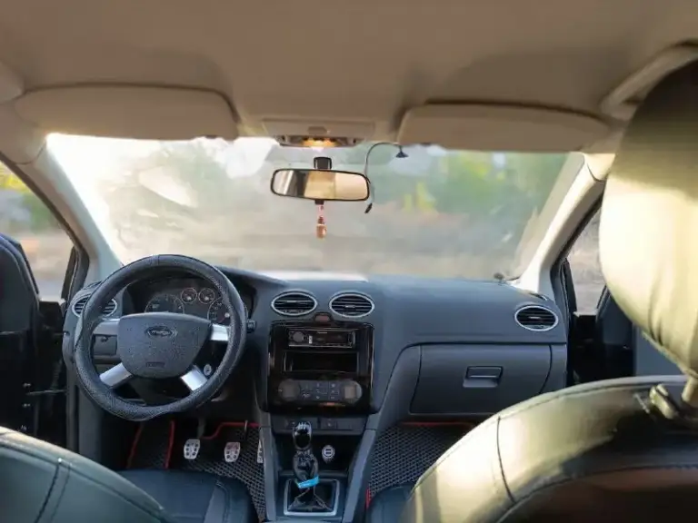 Продам ford фокус 2 я собственник цена 640 000. 2006 год выпуска 180.000 км пробег. Двигатель 1,6 бензин, 5-ти степная механическая коробка передач, целый ухоженный салон, внутри не курили. В такси не был. В дтп не была. Климат работает, гур, новая летняя резина, вся ходовка перебрана, всё что нужно было поменять заменено. Стоит хорошая музыка. Состояние сел, поехал куда угодно. +7949-396-53-71 игорь машина находится в снежном. Если не дозвонитесь то пишите в личку, связь очень плохая.
📞 Звоните: +7(949)3965371 - фотография - 4