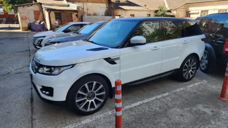 Продаю land rover range rover sport 2014
3.0 Tdi, 249 л. С
Пробег 123000 км.
Идеальное состояние, бережная эксплуатация
Настоящий пробег.
Весь кузов в родном окрасе
2 Реальных владельца.
Электронный щиток приборов, белый салон с перфорированной обивкой.
Всегда своевременное обслуживание.
Обмен не интересует.
2,9 🍋
+79490458959 Даниил
+79530773820 - фотография - 2