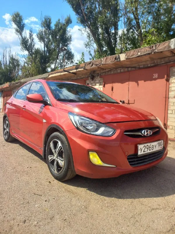 Продам hyundai solaris (hyundai солярис) 2012 г, 240тыс. Пробег. Я хозяин, полное переоформление. Двигатель 1.6 акпп, работает отлично. По технике вопросов нет. Салон в хорошем состоянии. Кондиционер и все остальные опции работают исправно. Сигнализация с автозапуском. Езжу каждый день. Два комплекта резины. Есть небольшие моменты по лкп, ржавчины и гнили нет! Днище в идеале.
Цена 750тыс руб, торг возле машины.
Автомобиль находится в горловке. Возможен обмен на авто дешевле.
+79497944396
📞 Звоните: +7(949)7944396 - фотография - 4