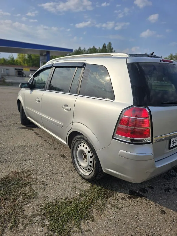 Продам 7-ми местный авто zafira b 2005года
В авто установлен бензиновый двигатель объемом 2.2литра в связке с 6-ст мкпп
Из опций:
Датчик света/дождя
Круиз контроль
Панорамная крыша
Подогрев зеркал
Система (hsa)
Кондиционер
Аbs
По птс я первый хозяин фактически 3ий
Осмотр город торез
Цена: 700тыс руб
Тел: +79494934126
📲 Tg: @navi911
📞 Звоните: +7(949)4934126 - фотография - 7