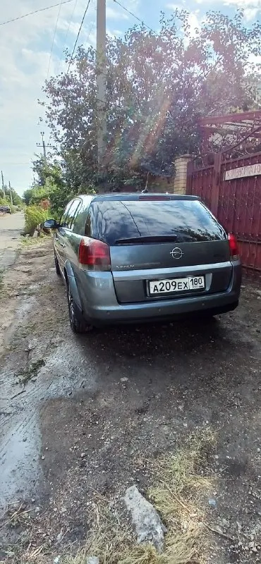 Opel signum 2.2 tdi 2004 года выпуска.
Пробег 460000 тыс. Км. Автомобиль в хорошем состоянии
Комплектация:
4 Стеклоподъемника
Электрозеркала
Датчик света
Датчик дождя
Двухзонный климат
Круиз контроль. Р резина летняя r17
Резина зимняя r16
Резина в новом состоянии
Кузов в хорошем состоянии
Кпп механика. В машине всё работает. Цена 550000 р.
Телефон/ телеграм +79495030135
Автомобиль находится в донецке - фотография - 3