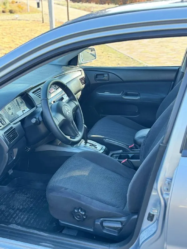 🇯🇵 Mitsubishi lancer 9 rest

💰Цена: 590 000р
🏢Город: мариуполь
📅Год выпуска: 2006
🧾Пробег: 221 023 км.
⚙️Двигатель: 1.6
⛽Топливо: газ/бензин
⚙️Кпп: автомат

📞 Телефон:

+7-949-551-91-52
+7-989-263-55-56
+7-949-727-41-51

💾 Описание:

✅ Оснащен надежным двигателем 4g18
✅ 3 Владельца, птс оригинал
✅ Установлено гбо
✅ Кузов без коррозии и дтп, несколько косметических окрасов

Комплектация 👍:
Кондиционер ❄️, центральный замок, сигнализация, подогрев сидений, кожаный руль, полный электропакет, магнитола с вluеtооth.

Улица шевченко 269

⚠️Бесплатно доставим этот или другой автомобиль в донецк, макеевку, бердянск, мелитополь и другие города новых территорий после детального видеообзора со всевозможными диагностиками⚠️

🏦 Возможна продажа в кредит по двум документам. - фотография - 9