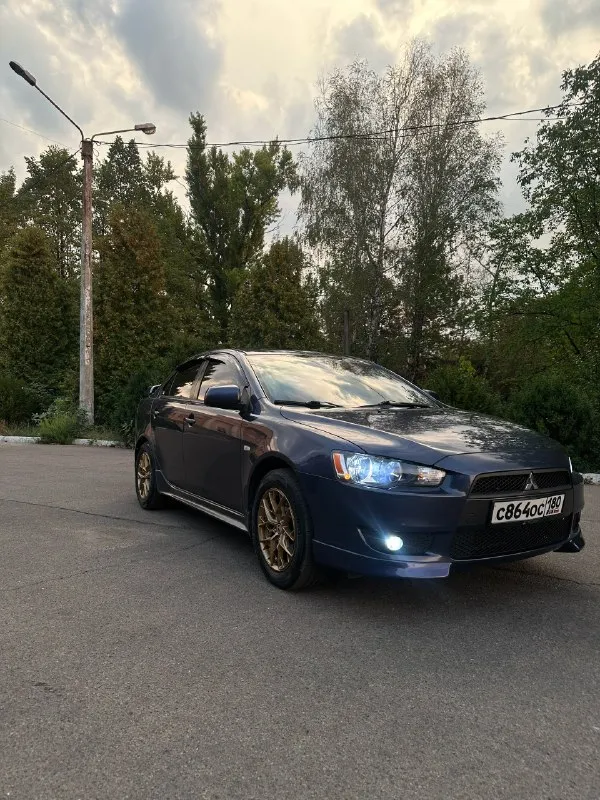 Продам mitsubishi lancer10
2010 Год выпуска, мотор 2.0(150л. С. ),механика
Пробег-167.000(родной, не скручен)
Бензин-газ( зарегистрирован)
Двигатель и коробка работают идеально!
Кузов в идеальном состоянии (кузов в заводском окрасе)
Комплектация: мульти руль, климат контроль, центральный замок, подогрев сидений, полный электро-пакет(4 стеклоподъемника), камера заднего вида, круиз контроль, электро регулировка зеркал,4 подушки безопасности
Машина местная была куплена в автосалоне нико
Два комплекта ключей, два комплекта колес
Цена соответствует состоянию машины, приезжайте смотрите и сами убедитесь, любые проверки на сто за ваш счет
Цена: 1.100.000.руб
+79494335214
📞 Звоните: +7(949)4335214 - фотография - 2