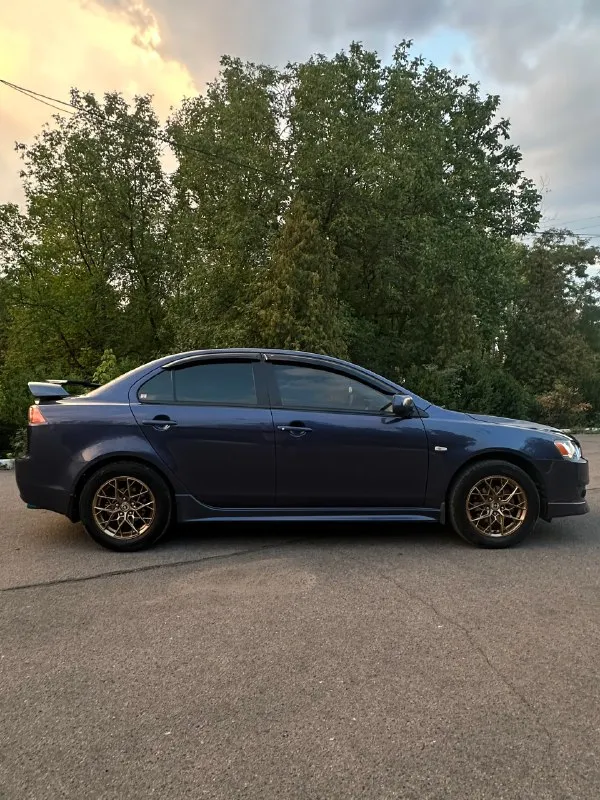 Продам mitsubishi lancer10
2010 Год выпуска, мотор 2.0(150л. С. ),механика
Пробег-167.000(родной, не скручен)
Бензин-газ( зарегистрирован)
Двигатель и коробка работают идеально!
Кузов в идеальном состоянии (кузов в заводском окрасе)
Комплектация: мульти руль, климат контроль, центральный замок, подогрев сидений, полный электро-пакет(4 стеклоподъемника), камера заднего вида, круиз контроль, электро регулировка зеркал,4 подушки безопасности
Машина местная была куплена в автосалоне нико
Два комплекта ключей, два комплекта колес
Цена соответствует состоянию машины, приезжайте смотрите и сами убедитесь, любые проверки на сто за ваш счет
Цена: 1.100.000.руб
+79494335214
📞 Звоните: +7(949)4335214 - фотография - 6