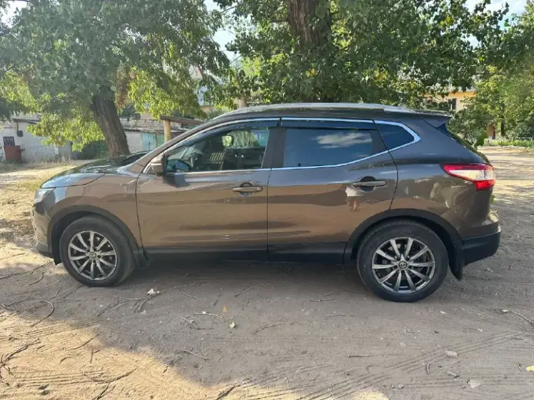 Nissan qashqai j11, 4wd cvt, 2014 г, 2.0 л, полная комплектация, полный привод. Автомат. Пробег 143000. Машина в хорошем состоянии. Панорама, парктроники передние, задние, камера 360 градусов, помощник удержания полосы, помощник слепых зон, сигнализация с авто запуском, климат контроль 2-х зонный, навигационная система, кнопка старт/стоп, заводские фары bi-led, авто включение дальнего/ближнего света, датчик дождя, света, система мониторинга усталости водителя. Имеется фаркоп, но я им никогда не пользовалась. Кузов оцинкован. Комплект зимней резины.
Цена 1 580 000,00. Торг. Машина находится в г. Счастье. +79595053436
📞 Звоните: +7(959)5053436 - фотография - 3