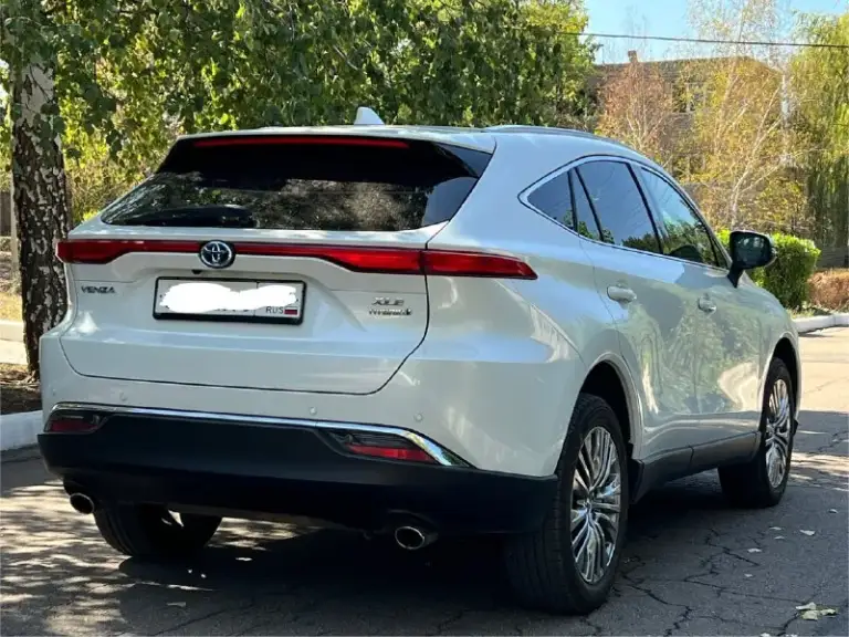 В продаже toyota venza
Год: 2021
Пробег: 125.000 км.
Двигатель: 2.5 гибрид
Привод: полный
Машина в отличном состоянии, привозили лично для себя
Я первый владелец в рф
Смешной расход 6 литров
Полный бак 55 литров хватает на 700+ км
Замена масла, фильтров каждые 7.000 км
Сейчас только после то
Климат контроль, эл. Зеркала, складывание зеркал, эл. Регулировка сидений, память сидений, подогрев и вентиляция сидений, подогрев руля, эл. Регулировка положения руля, мультируль, кнопка start/stop, бесключевой доступ, беспроводная зарядка, электропривод багажника, электро ручник, auto hold, два комплекта ключей
Удержание в полосе и многое другое.
Так же новая летняя резина kumho, проехал на ней только 300км
Так же новая зимняя резина ikon(nokian)
Цена: 3.850.000₽
Телефон: +79497390987
📞 Звоните: +7(949)7390987 - фотография - 5