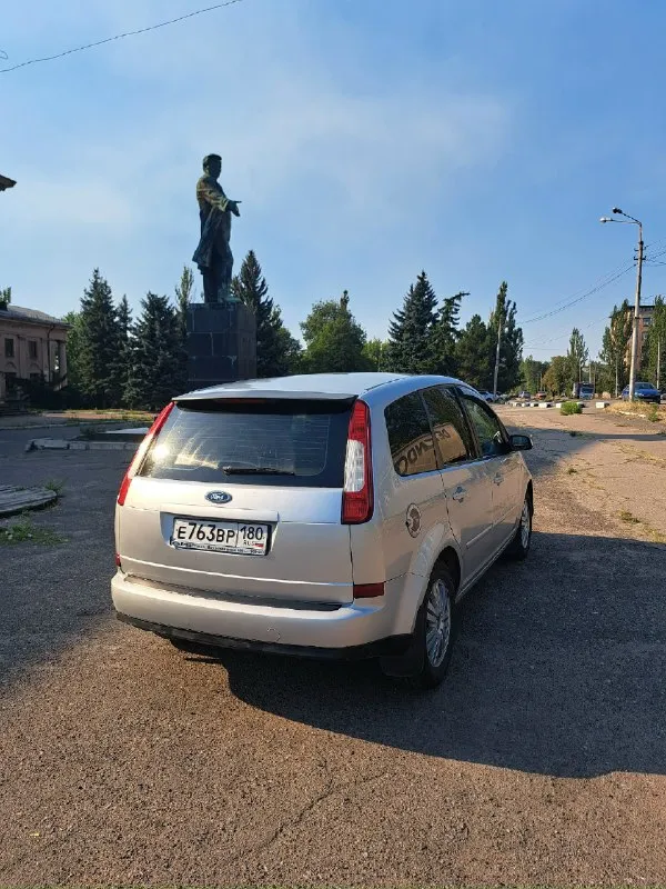 Ford c-max 2007 г. В. Автомобиль в отличном состоянии, родной пробег 211 тыс. Км. Бережная эксплуатация и своевременное обслуживание. Без дтп, последние 7 лет находится в одной семье. Комплектация: •2.0 л (145 л. С. ) •мкпп 5 ст. •2-ух зонный климат контроль •электрорегулировка и подогрев передних сидений •обогрев заднего стекла •установлено гбо, официально вписано в птс ( с текущими ценами на бензин очень большая экономия) •4 электростеклоподъемника •электорегулировка боковых зеркал •комплект летней резины на литых дисках и зимней на штампах •гидроусилитель руля •андроид магнитола •2 комплекта ключей любые проверки за ваш счёт. Цена 660 тыс. Руб, все разговоры о возможном разумном и обоснованном торге, только около автомобиля при покупке номер телефона +79493160813, телеграмм на этот же номер осмотр г. Макеевка
📞 Звоните: +7(949)3160813 - фотография - 4