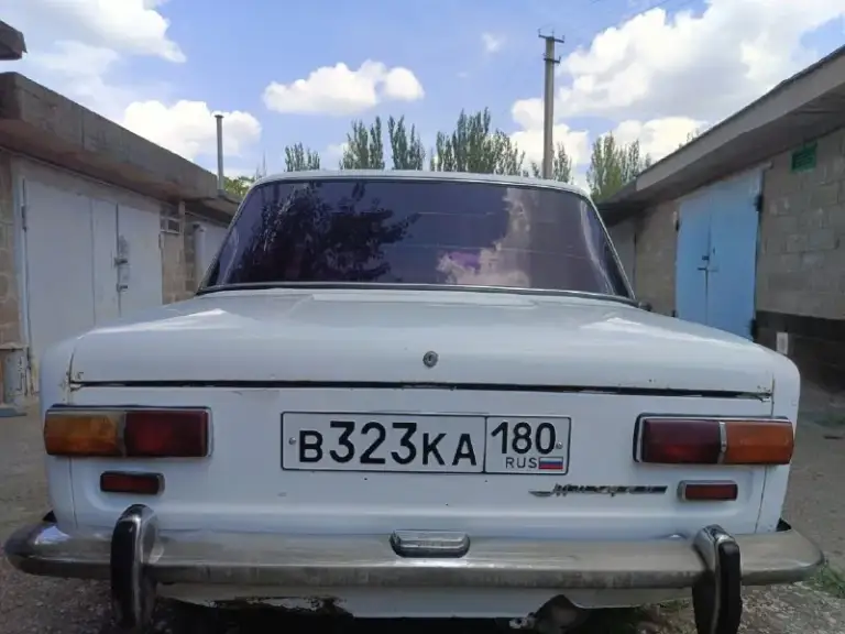 Продам ваз 2101 дно, пороги, лонжероны, все целое без гнили. Новое масло, фильтра(замена 15.06), новый акб, новый карбюратор "солекс", новые тормозные цилиндры(4шт)+колодки перед-зад, ходовка не стучит, была заменена трапеция и тяжки-соответственно развал выведен. Заменена прокладка сапуна. Резина r14 свежая. В фарах led лампы. Из минусов-гудит задний редуктор(цена вопроса 10к с работой). Цена соответствует состоянию авто. Продажа только с переоформлением в мрэо. Территориально донецк. Цена 120тыс. Торга нет совсем я хозяин. +79494634876
📞 Звоните: +7(949)4634876 - фотография - 6