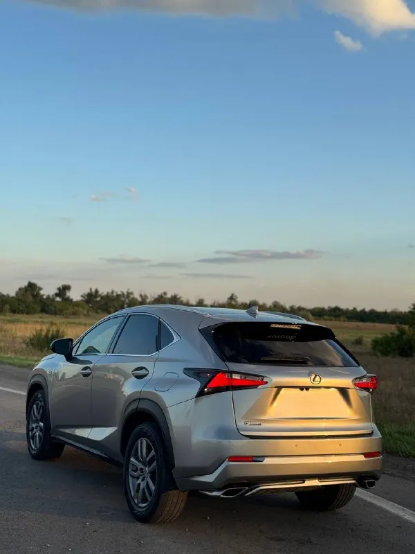 🚗В продаже✅ lexus nx f-sport✅
✅Коротко о машине:
-Обычный автомат aisin
-2.0 Л. Turbo, полный привод
-238 Л. С
-2015Г
-Пробег 80.000км
-2 Ключа
-Очень ухоженный а/м
-Полностью обслужен
-Отличное состояние👌🏻
✅Комплектация:
-Мультимедиа/bluetooth
-Кожа (красная с черным )
-Датчик света / дождя
-Электро ручник
-Слепые зоны
-Кнопка start/stop
-Бесключевой доступ (на всех дверях)
-Подогревы сидений
-Электропривод водительского и пассажирского сидений
-Память сидений
-Камера заднего обзора
-Мультируль
-Подогрев руля
-Люк
-Эл. Регулировка руля
-Матричные фары
-Круиз контроль
-Климат контроль
-Электропривод багажника
-18 Колеса
-Парктроники 360
✅Состояние:
-Салон чист и ухожен
-Технически и внешне в отличном состоянии
-Поменяны все жидкости, фильтры, масло в моторе и коробке !
-Полностью обслужен
Я хозяин автомобиля
Цена : 2.850.000
Город донецк
Телефон : +79497560818
📲 Tg: @ar_chiz
📞 Звоните: +7(949)7560818 - фотография - 4