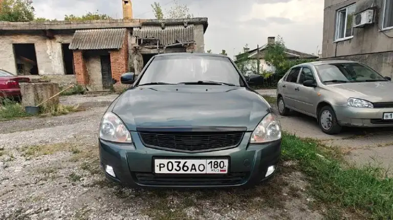 Родаю приору 2011 года🔥, машина в хорошем состоянии, надёжная как автомат калашникова, резвая, ходовка почти вся меняна, нареканий никаких нет, двигатель масло ни капли не ест, коробка работает как часики, кузов для своих лет в идеале, гнили нет, дно и пороги в порядке, кондиционер работает. Комплектация машинки se, подушки безопасности на месте, сильных дтп не было. За машиной ухаживали, из последнего производилась замена генератора, ремень грм, помпа, рулевая рейка, видеорегистратор, камера заднего вида остаются, отдам комплект парктроника, так руки и не дошли поставить, 2 комплекта резины на дисках, неплохая музыка, магнитола от приоры 2 с bluetooth, туманки led, центральный замок, сигналка работает, цена 450000 рублей, звоните +79495850861
📞 Звоните: +7(949)5850861 - фотография - 5