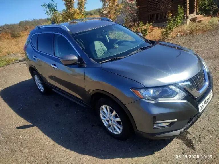 Продам nissan rogue. 2017 год выпуска, 2.5 цепной обычный двигатель(есть возможность установки гбо), 140 тыс. Км пробега. В очень жирной комплектации: 4*4 полный привод, активный круиз, слепые зоны, подогрев сидений и руля, автозапуск заводской, андроид с навигацией и поменяны динамики, камеры 360' кругового обзора, smartfoot открывание багажника ногой, рейлинги, aeb оттормаживание перед препятствием. ..авто в очень хорошем состоянии, полностью обслужен и не требует вложений. Два комплекта резины. Один хозяин в птс. Цена 1.880 торг

📞 Звоните: +7(949)4246912 - фотография - 1