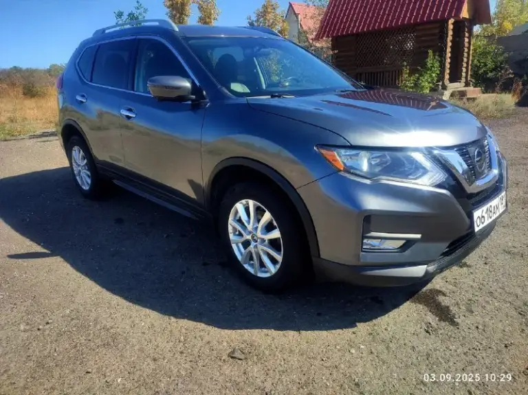 Продам nissan rogue. 2017 год выпуска, 2.5 цепной обычный двигатель(есть возможность установки гбо), 140 тыс. Км пробега. В очень жирной комплектации: 4*4 полный привод, активный круиз, слепые зоны, подогрев сидений и руля, автозапуск заводской, андроид с навигацией и поменяны динамики, камеры 360' кругового обзора, smartfoot открывание багажника ногой, рейлинги, aeb оттормаживание перед препятствием. ..авто в очень хорошем состоянии, полностью обслужен и не требует вложений. Два комплекта резины. Один хозяин в птс. Цена 1.880 торг

📞 Звоните: +7(949)4246912 - фотография - 4