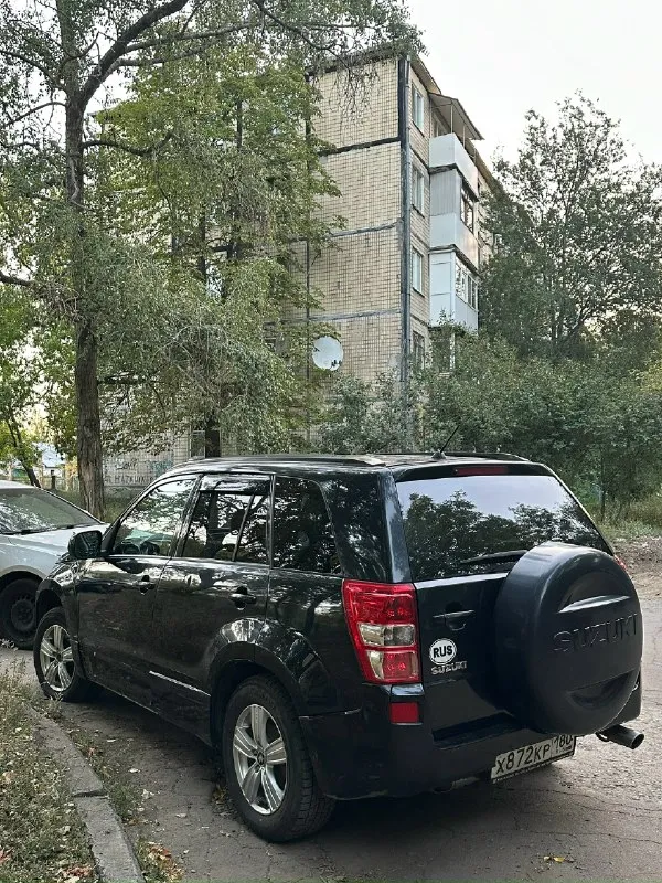 Suzuki 2008 год 2.8 акпп на полном ходу, нужно обслуживать ходовую, по кузову есть дефекты (не критично), больше расскажу по телефону, цена 550т. Р торг +79495256647 донецк
📞 Звоните: +7(949)5256647 - фотография - 4