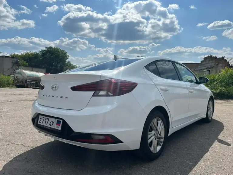 Продам hyundai элантра, 2019 год, мотор 2 литра надежный атмосферник 150 л. С. , коробка автомат классический гидротрансформатор компании айсин, пробег реальный 39 тыс. Км, стекла все родные, безопасность на месте, три режима спорт, эко, стандарт из опций: - круиз; -контроль слепых зон в зеркалах; - датчики давления шин; - контроль удержания в полосе; - камера заднего вида, аукс, блютус и многое другое. Два комплекта резины зима, лето-мишилен (германия) в идеале, очень красивый цвет белый перламутр. По тех состоянию ходовки, салона, кузова и прочие описывать нет смысла так как состояние нового авто с реальным пробегом. Авто абсолютно не требует вложений, любые проверки. Очень мягкий, комфортный, приемистый автомобиль, расход по городу 8-9 литров! Я собственник, учет днр, цена 1.700тыс. Руб. +79495298854
📞 Звоните: +7(949)5298854 - фотография - 4