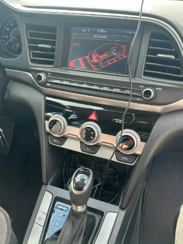 Продам hyundai элантра, 2019 год, мотор 2 литра надежный атмосферник 150 л. С. , коробка автомат классический гидротрансформатор компании айсин, пробег реальный 39 тыс. Км, стекла все родные, безопасность на месте, три режима спорт, эко, стандарт из опций: - круиз; -контроль слепых зон в зеркалах; - датчики давления шин; - контроль удержания в полосе; - камера заднего вида, аукс, блютус и многое другое. Два комплекта резины зима, лето-мишилен (германия) в идеале, очень красивый цвет белый перламутр. По тех состоянию ходовки, салона, кузова и прочие описывать нет смысла так как состояние нового авто с реальным пробегом. Авто абсолютно не требует вложений, любые проверки. Очень мягкий, комфортный, приемистый автомобиль, расход по городу 8-9 литров! Я собственник, учет днр, цена 1.700тыс. Руб. +79495298854
📞 Звоните: +7(949)5298854 - фотография - 7