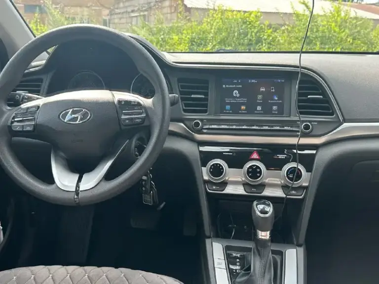 Продам hyundai элантра, 2019 год, мотор 2 литра надежный атмосферник 150 л. С. , коробка автомат классический гидротрансформатор компании айсин, пробег реальный 39 тыс. Км, стекла все родные, безопасность на месте, три режима спорт, эко, стандарт из опций: - круиз; -контроль слепых зон в зеркалах; - датчики давления шин; - контроль удержания в полосе; - камера заднего вида, аукс, блютус и многое другое. Два комплекта резины зима, лето-мишилен (германия) в идеале, очень красивый цвет белый перламутр. По тех состоянию ходовки, салона, кузова и прочие описывать нет смысла так как состояние нового авто с реальным пробегом. Авто абсолютно не требует вложений, любые проверки. Очень мягкий, комфортный, приемистый автомобиль, расход по городу 8-9 литров! Я собственник, учет днр, цена 1.700тыс. Руб. +79495298854
📞 Звоните: +7(949)5298854 - фотография - 9