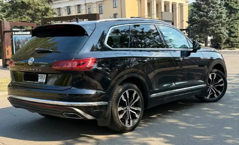 Volkswagen touareg 2018 год 3-л пробег :160 тысяч 286-🐎 2-ключа машина покупалась в украине колеса r20,зима на дисках r19(резина хорошая) бесключевой доступ на 4-х дверях открытие багажника взмахом ноги память настроек водительского сиденья- активное шасси с пневмоподвеской—регулировка руля—навигационная система disсоvеry рrеmium ( пробки, распознавания знаков и камер)—электропривод крышки багажника—расширенная отделка кожей наппа включая торпедо и карты дверей—электроподогрев: сидений, руля, форсунок омывателя—зимний пакет—полностью светодиодные адаптивные фары маtriх—усиленный воздухоочиститель—система автоматической парковки—омыватель фар—активный круиз-контроль (дистроник)—удержание по полосе, подруливание, избежание столкновений проекция на лобовое стекло весь в родне, морда в броне ! Цена :4 650 000 торг реальному 📲+79493619310 осмотр макеевка.
📞 Звоните: +7(949)3619310 - фотография - 2