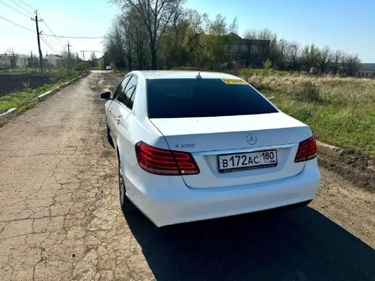 Продам mercedes-benz e-class. Автомобиль в идеальном состоянии, весь в заводском окрасе. Стёкла, включая лобовое заводские! Один хозяин в птс, не пригон! 2.0 турбо, 7-ми ступенчатый автомат. 2015 год выпуска, пробег 108 000 км. Двигатель, коробка, ходовая в отличном состоянии, никаких вложений не требуют! 2 комплекта колёс, 2 ключа и сервисная книжка прилагается. Я хозяин, переоформление без проблем! Автомобиль находится в старобешево. Цена 2 750 000 рублей. За более подробной информацией обращаться по телефону: +7 (949) 524-94-12.
📞 Звоните: +7(949)5249412 - фотография - 4