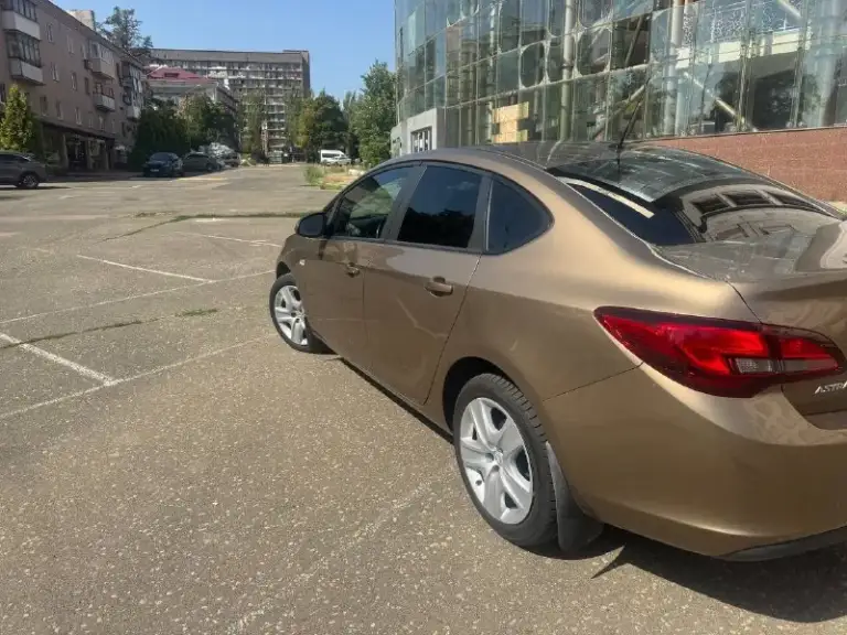 ❗ Opel astra j 2012❗
✅Собственник, машина в семье 3 года. До этого машина ездила в краснодарском крае. Не перекуп.
✅203000 Км оригинального пробега.
✅ Автомобиль полностью в родном окрасе.
✅1.6 Мотор a16xer снаружи сухой, масло не расходует.
✅ Автоматическая коробка передач 6ст.
✅Состояние достойное: машина покупалась для себя, в обслуживании не экономил, замена масла и фильтров каждые 9т. Км, после покупки полировали фары затянули в броне плёнку, легкая полировка кузова и нанесение керамики.
✅Два комплекта резины.
✅Два ключа.
💰Цена: 850 000 рублей
📞Телефон для связи: +7 (949) 530 91 82 вадим, звоните, все расскажу и покажу
📲 Tg: вадим
📞 Звоните: +7(949)5309182 - фотография - 4