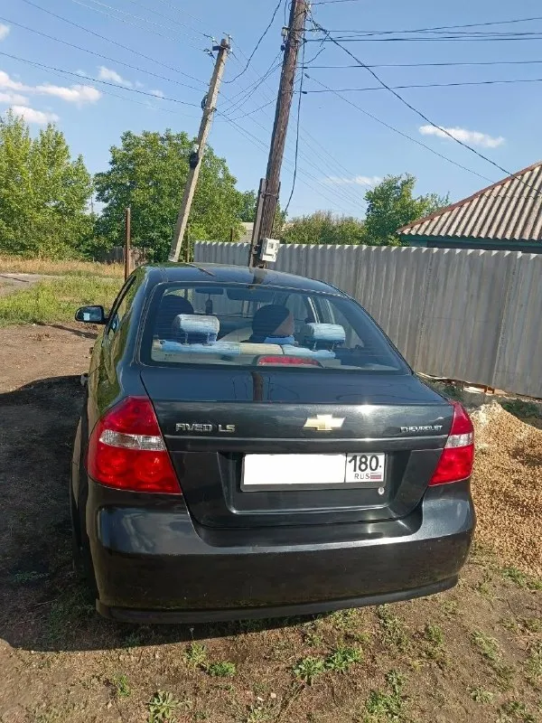 Продаю chevrolet aveo (2011 год)
Объём двигателя - 1.5
Мощность - 86 л. С.
Топливо - бензин
Коробка - механика
Пробег- 72000
Машина хорошая для своих лет, заменен ремень грм, датчики, новые стойки. Масло не жрёт, скорость переключается идеально, не бьет, не дымит, не коптит, дно хорошее.
Центральный замок, стоит сигнализация, 2 пары ключей.
Являюсь вторым владельцем (2 года на мне), ездили аккуратно.
Птс - российский учёт, 180 регион.
Машина без дтп, штрафов, запретов, в такси не была, использовалось как семейное авто.
Причина продажи - покупка другой машины.
Машина находится в макеевке, пос. Ханженково.
По всем интересующим вопросам звоните +79885635803 с 09:00 до 21:00.
Цена 600 000 р. , разумный торг возле капота.
📞 Звоните: +7(988)5635803 - фотография - 2