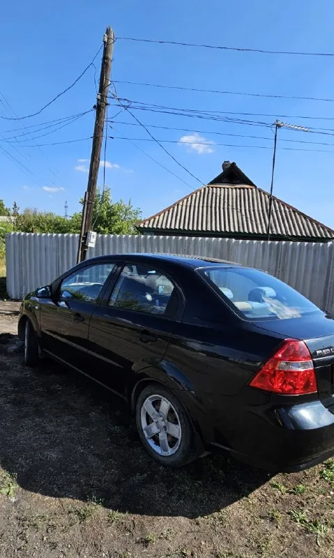 Продаю chevrolet aveo (2011 год)
Объём двигателя - 1.5
Мощность - 86 л. С.
Топливо - бензин
Коробка - механика
Пробег- 72000
Машина хорошая для своих лет, заменен ремень грм, датчики, новые стойки. Масло не жрёт, скорость переключается идеально, не бьет, не дымит, не коптит, дно хорошее.
Центральный замок, стоит сигнализация, 2 пары ключей.
Являюсь вторым владельцем (2 года на мне), ездили аккуратно.
Птс - российский учёт, 180 регион.
Машина без дтп, штрафов, запретов, в такси не была, использовалось как семейное авто.
Причина продажи - покупка другой машины.
Машина находится в макеевке, пос. Ханженково.
По всем интересующим вопросам звоните +79885635803 с 09:00 до 21:00.
Цена 600 000 р. , разумный торг возле капота.
📞 Звоните: +7(988)5635803 - фотография - 3
