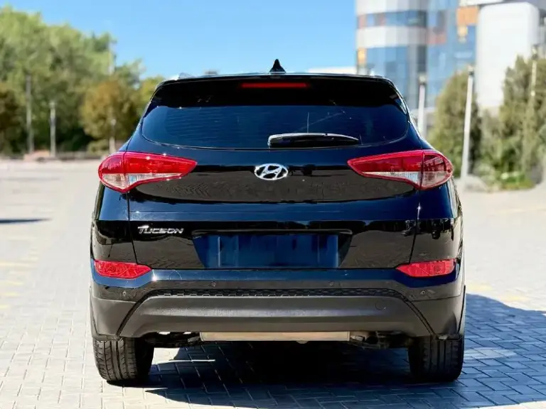 В продаже
Комфортный удобный
Hyundai tucson
Рейсталинг lux max
Эксплуатация с 2017 года
Двигатель 2.0 бензин
Коробка автоматическая
Пробег родной 134 тыс км.

Автомобиль в хорошем состоянии живой !!!
В ближайшем времени не требует вложений !!!
Кузов весь в заводском
Окрасе в оригинале !!!
Пред максимальная комплектация,
Бесключевой доступ start-stop
Ухоженный кожаный салон,
Датчики света, и дождя,
Подогревы всех сидений,
Подогрев зеркал и стекл,
Полный электропакет,
Большая мультимедиа,
Блютус громкая связь,
Новые летние шины,
Два пульта два ключа,
И многое другое !

С документами полный порядок,
Могу присутствовать мрэо для,
Полного переоформления,
Продажа от собственника,
Автотека полностью зелень 🌿

Г. Донецк, ленинский район)
‼️Цена 1.695:000 тыс. Руб ‼️
Срочно нужны финансы срочно
В связи с покупкой квартиры
Таких авто единицы достойный
Остальные вопросы по
Номеру тел. Есть телеграмм ⤵️
+79493969855 Руслан ☎️ - фотография - 5