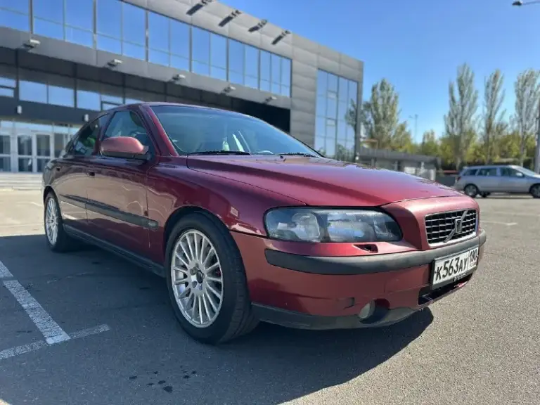 Продам авто: volvo s60 2002г 2,4т акпп цена: 550 тыс пробег 235000 комплектация: ⁃ круиз контроль ⁃ двухзонный климат контроль ⁃ хорошая музыка ⁃ электро регулировка сидений с памятью и подогревом ⁃ регулируемый люк ⁃ элетропривод и подогрев боковых зеркал ⁃ обогрев заднего стекла есть косяки и вопросы по кузову, в основном возрастные. Владею данным авто второй год, было много сделано, стоит новый радиатор охлаждения двигателя, замена бачка и патрубков вкг, замена приводного ремня, замена трубки высокого давления гура, ремонт рулевой рейки, замена всех расходников, масла, фильтра. Замена амортизаторов и пружин в круг. Замена колодок и тормозных дисков в круг. В комплекте практически новая зимняя резина ( отходила одну зиму) летняя тоже новая. Я хозяин, 180 регион, любое переоформление в мрэо. Торг у капота приветствуется. Телефон: +79490152369
📞 Звоните: +7(949)0152369 - фотография - 2