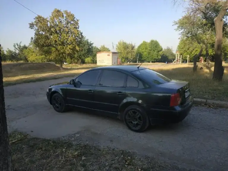 Продам срочно цена 300 торг хороший ! Или обмен автомобиль volkswagen b5 volkswagen б5 газ бензин без вложений по технике мотор 1.8 turbo бензин кпп механика. ! Мотор работает отлично не троит не дымит едет достойно ! 150 лошадок коробка включается отлично по ходовой полный порядок автомобиль едет как новый не стучит не гремит газ евро 4 кондиционер климат контроль абс 4 стекло подъемника 2 подушки безопасности сигнализация центральный замок красивые титановые диски новая резина салон в отличном состоянии эко кожа хорошая качественная музыка 4 колонки усилитель магнитофон процессор играет хорошо белые лампы тонировка в общем. Автомобиль сел поехал без вложений !! По кузову есть небольшие моменты виде царапины сколы на езду не влияют или обмен с вашей доплатой или с моей ! Город донецк звоните по номеру телефона +79494583201 либо пишите в лс
📞 Звоните: +7(949)4583201 - фотография - 1
