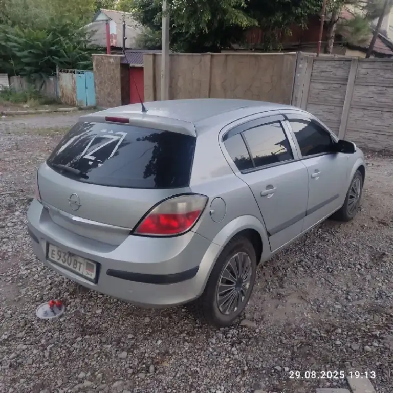 Продам opel astra ( opel астра), 2005г. , 1.4, пробег 250000 км, бензин, механика, кондиционер, электрозеркала, эл. Стеклоподъемники, сигнализация, хорошее состояние, сел и поехал. Стоимость 500000 руб. , все вопросы по телефону. Г. Донецк, ленинский район, +7(949)394-23-49, +7(949)394-23-50 - телеграм
📲 Tg: @avtoradik
📞 Звоните: +7(949)3942349 - фотография - 3