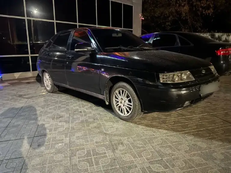Продам двенашку год 2007
Двигатель 16 16 клапанная
Работает ровно в коробке поменял масло и работает отлично ничего не выбивает не хрустит по электрике нет никаких вопросов есть автозапуск рабочий
Хорошая сигнализация поставил грантов ские зеркала и ещё поставил диски по кузову в хорошем состоянии делать абсолютно ничего не надо все уже сделал дальше интересующие вас вопросы набирайте по номеру
Телефона или в лс
+79494324895
Цена 285 + торг
Осмотр город донецк и мариуполь
📞 Звоните: +7(949)4324895 - фотография - 4