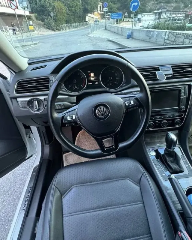 Продам volkswagen passat b8 2017 года
95К родного пробега
Состояние хорошее
Cостав комплектации:
• Подушка безопасности водителя
• Подушка безопасности переднего пассажира
• Подголовники задних сидений 3 шт.
• Крепления для детских сидений isоfiх
• Блокировка задних дверей от открывания детьми
• Иммобилайзер
• Дневные ходовые огни
• Противотуманные фары
• Система экстренного оповещения эра-глонасс
• Антиблокировочная система с электронным распределением тормозных сил (авs, евd)
• Система вспомогательного торможения (ваs)
• Система электронного контроля устойчивости (еsс)
Внутри:
• Бортовой компьютер
• Подсказчик переключения передач в комбинации приборов
• Заднее сиденье с раскладкой в пропорции 60/40
• Противосолнечный козырек пассажира с зеркалом
• Розетка 12v
Комфорт:
Электроусилитель рулевого управления
• Регулируемая по высоте рулевая колонка
• Регулировка ремней безопасности передних сидений по высоте
• Сиденье водителя с регулировкой по высоте
• Воздушный фильтр с
📞 Звоните: +7(949)5131274 - фотография - 4