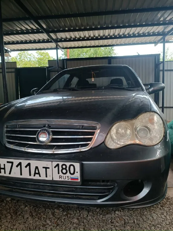 Geely ck 2012 года. Коробка мкпп. Мотор 1,5 л. Автомобиль на полном ходу. Пробег чуть более 190. Вся в заводском окрасе (кроме 2 элементов - бампера и капота). Поменяна вся передняя подвеска. В августе было заменено сцепление, соответственно машина мягко и плавно переключает передачи (тогда же в коробке было заменено масло). Имеется 2 стеклоподъёмника, а также двухдиновая магнитола с gps и возможностью подключиться к интернету, боковые зеркала с электрорегулировкой и подогревом. Очень экономный расход бензина. Хорошо держит дорогу при поворотах, а также при быстрой езде очень устойчива на дороге мотор легко запускается, плавно работает на холостых оборотах, почти бесшумный. Недавно были заменены бронепровода, а также свечи зажигания, куплена новая катушка зажигания. Продажа в связи с ненадобностью, так как куплен другой автомобиль полностью готова к переоформлению (стоит на российском учете), документация в норме ( я первый владелец по российскому птс, на автомобиле не
📞 Звоните: +7(949)3719018 - фотография - 1